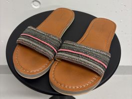 Marc O`Polo Sandalen 39 Boho Stil grau rosa bestickt Leder